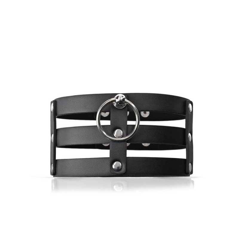 Tripple O-Ring Strap Collar PU-Leather fra Sadistenstoolbox