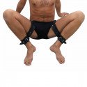 Leg Locking Cuffs fra Sadistenstoolbox